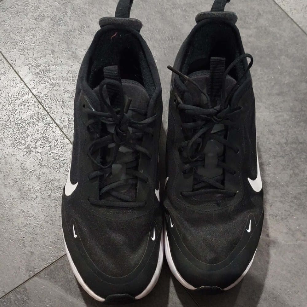 Nike womens Black and White Sneakers
